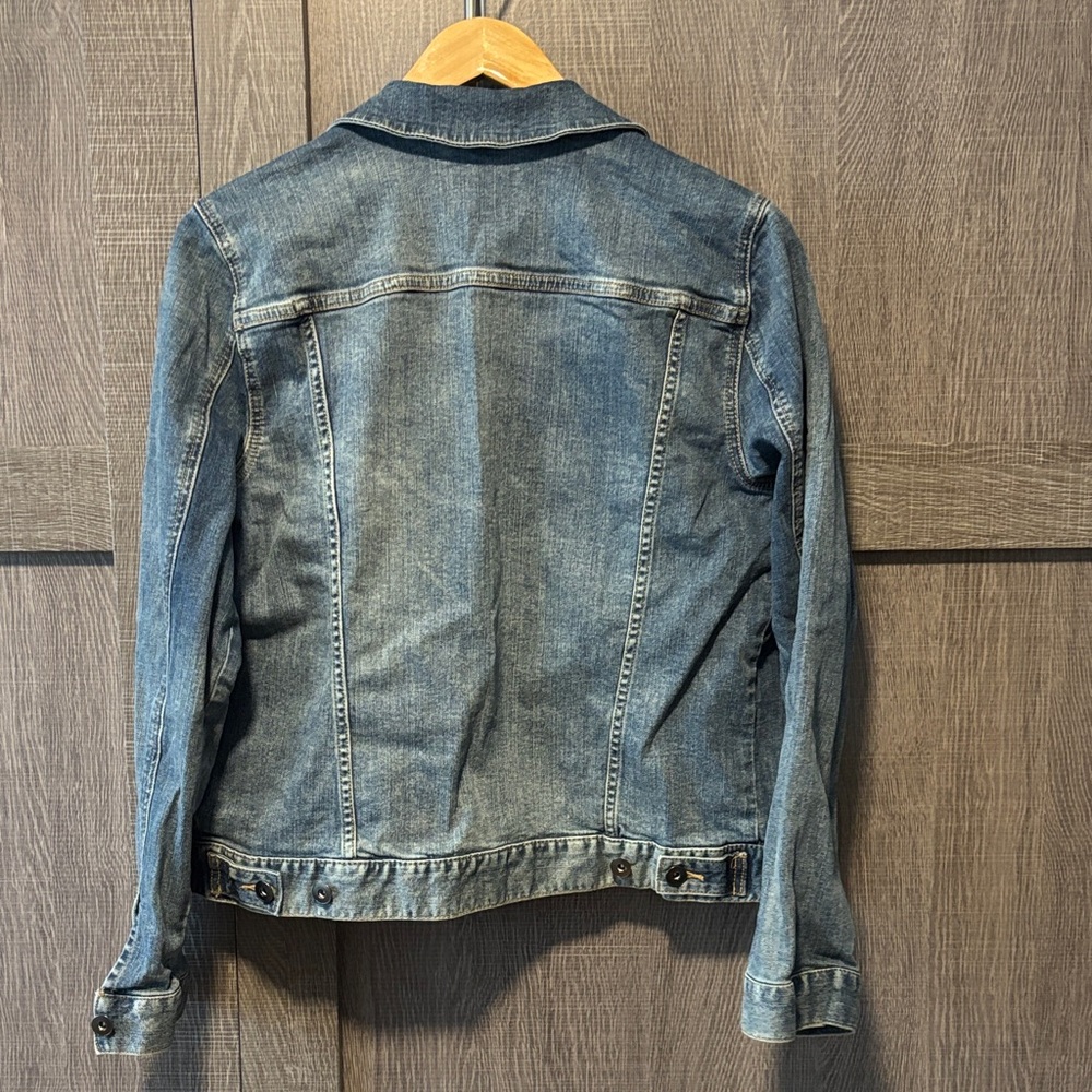 Daily Ritual Classic Blue Denim Jacket - Picture 3 of 4